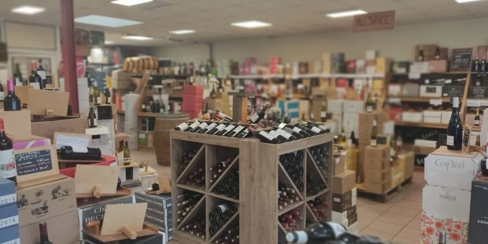 Kemper Cave, Quimper