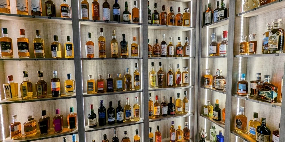 La Cave de Neuville, Neuville aux Bois