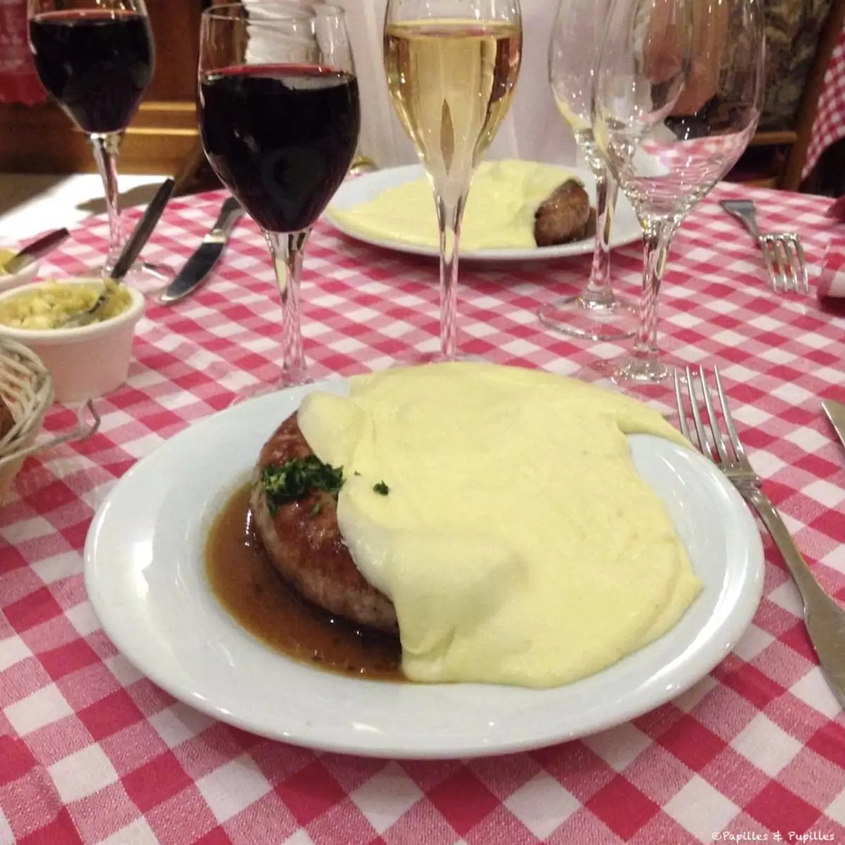 Quel vin servir avec un aligot saucisse ?
